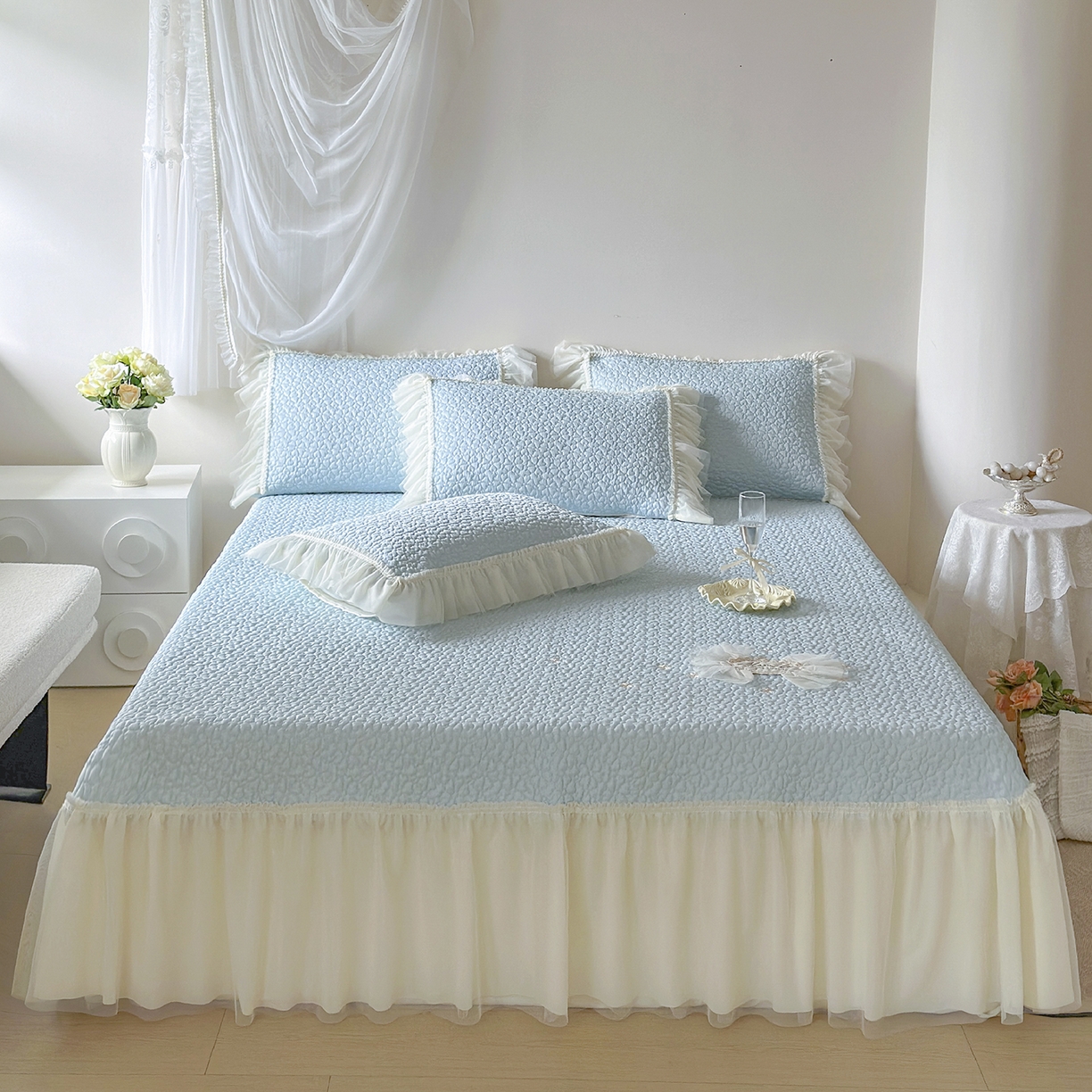 91家纺网 家纺一手货源 找家纺 乐朵家居 2026新款 蜜糖（复合）凉豆豆凉席三件套 浅蓝色