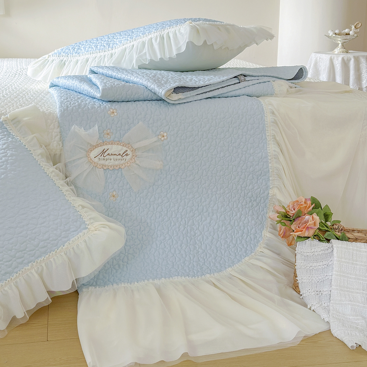 91家纺网 家纺一手货源 找家纺 乐朵家居 2026新款 蜜糖（复合）凉豆豆凉席三件套 浅蓝色