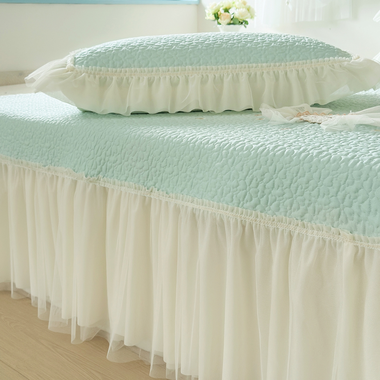 91家纺网 家纺一手货源 找家纺 乐朵家居 2026新款 蜜糖（复合）凉豆豆凉席三件套 浅绿色