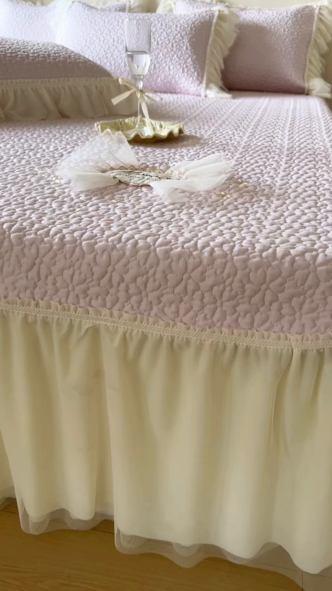 91家纺网 家纺一手货源 找家纺 （总）乐朵家居 2026新款 蜜糖（复合）凉豆豆凉席三件套