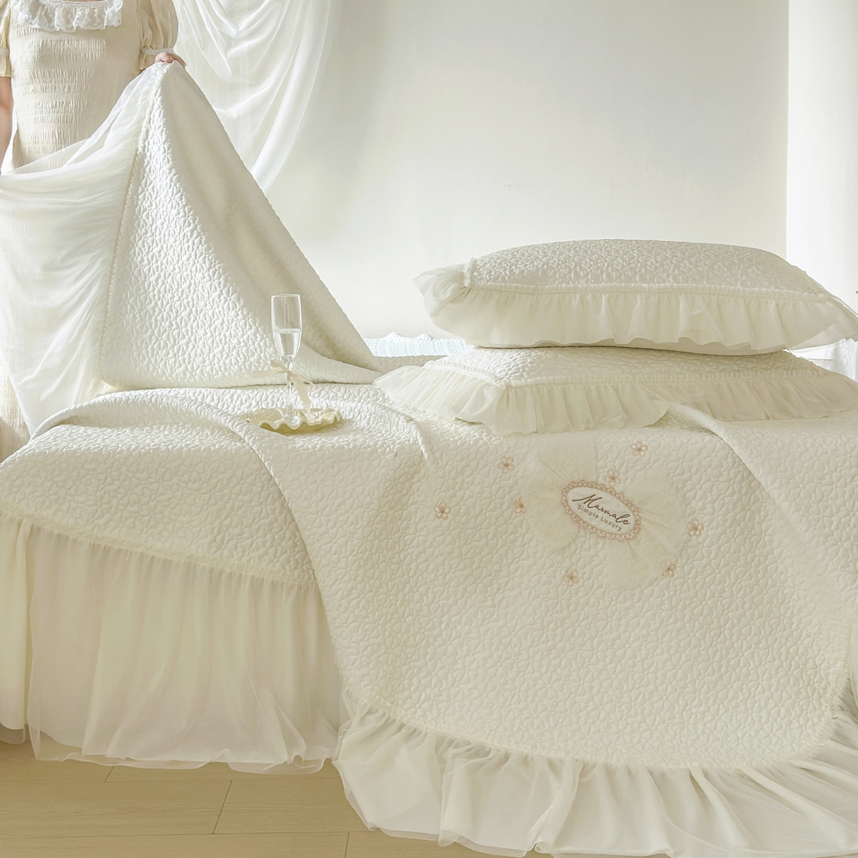 91家纺网 家纺一手货源 找家纺 乐朵家居 2026新款 蜜糖（复合）凉豆豆凉席三件套 米色