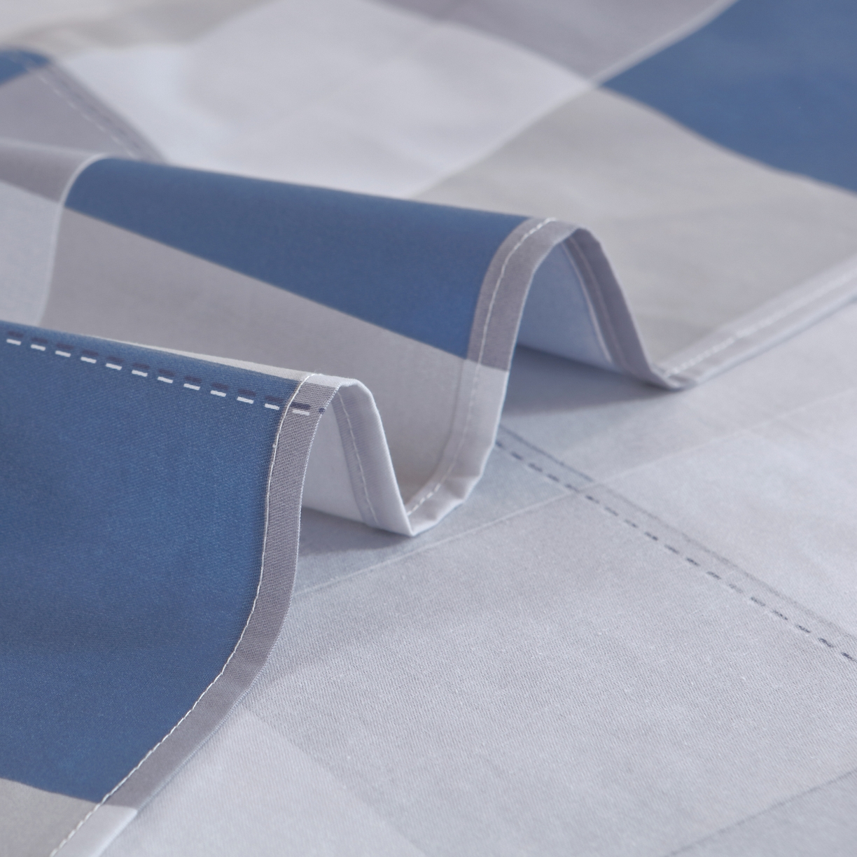 91家纺网 家纺一手货源 找家纺 雅绅阁 2026新款全棉纯棉加厚13372学生三件套多件套 向阳