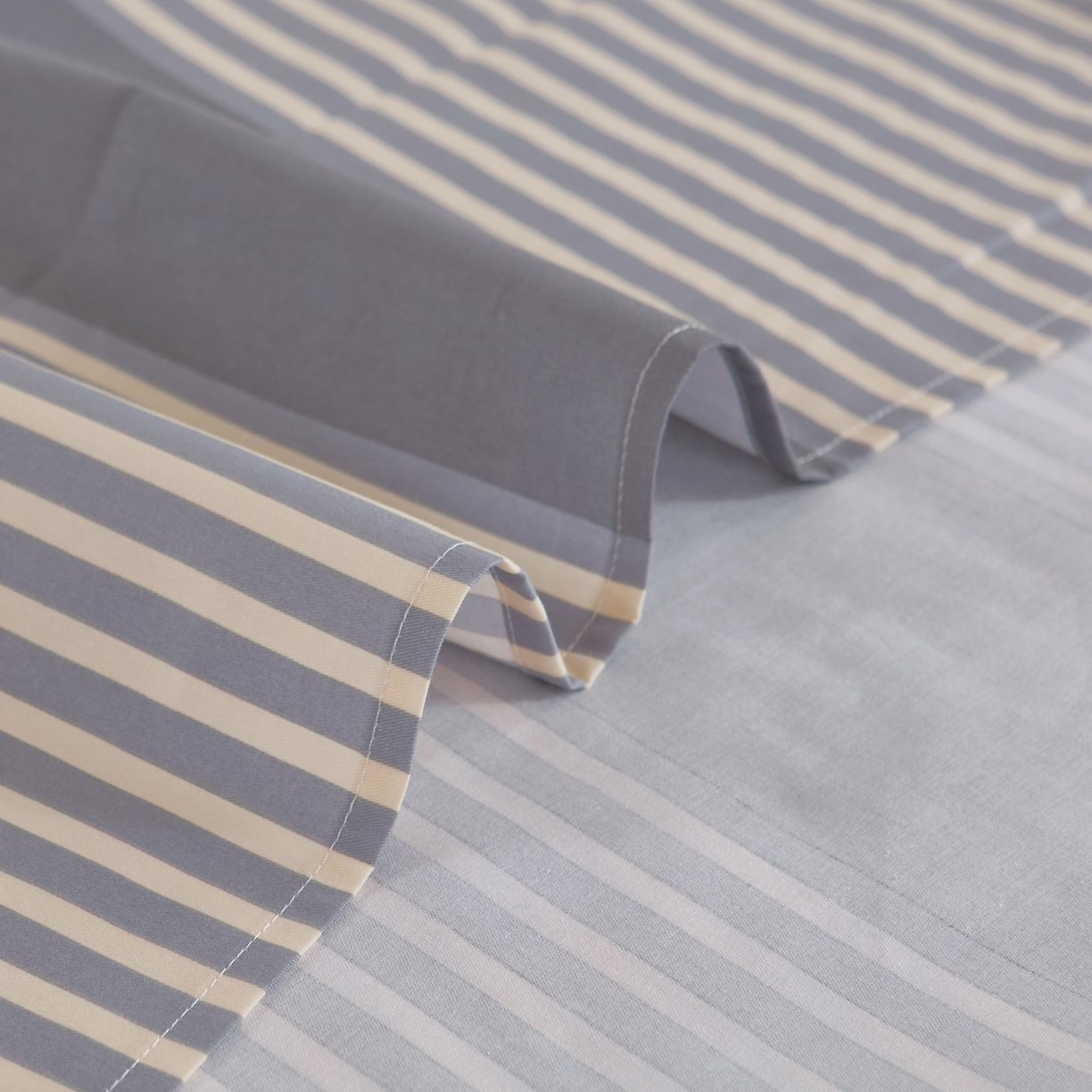 91家纺网 家纺一手货源 找家纺 雅绅阁 2026新款全棉纯棉加厚13372学生三件套多件套 巅峰