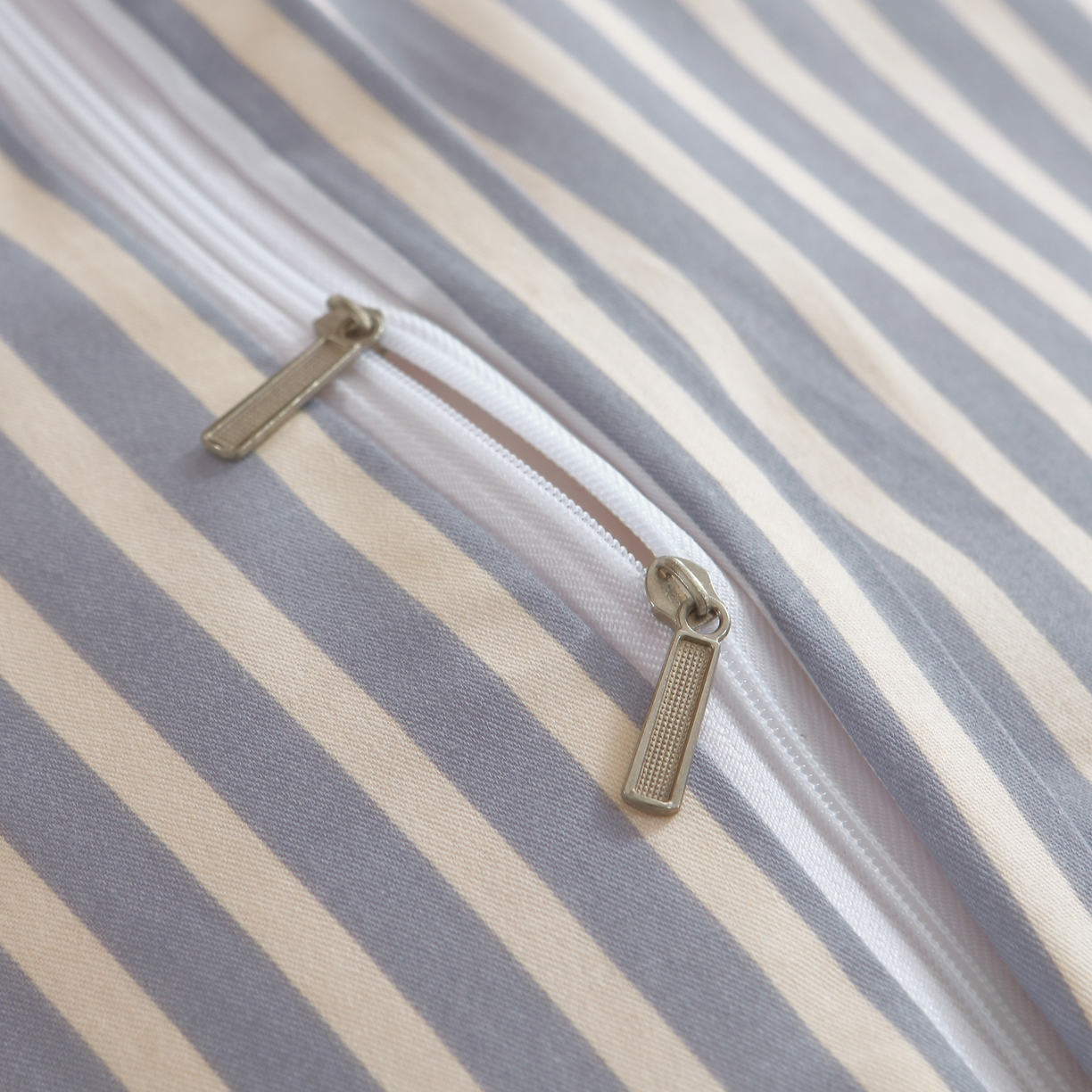 91家纺网 家纺一手货源 找家纺 雅绅阁 2026新款全棉纯棉加厚13372学生三件套多件套 巅峰