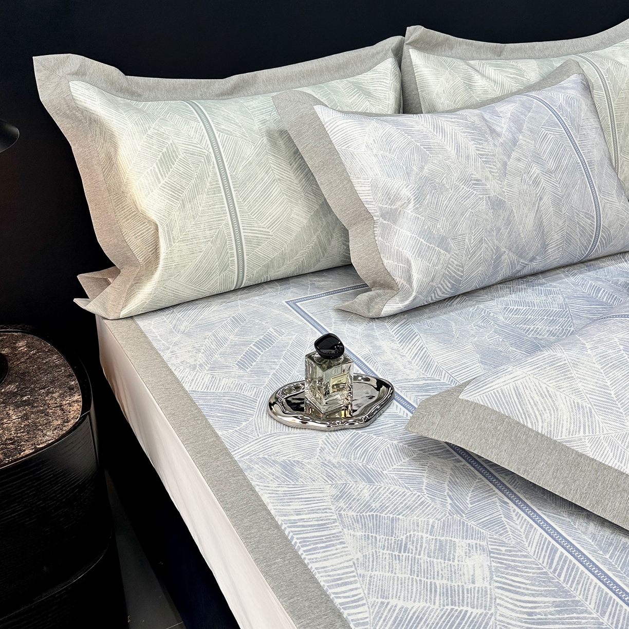 91家纺网 家纺一手货源 找家纺 （总）JUICY 橘滋家纺 2026年夏日新款高端简约意式轻奢数码冰丝席凉席