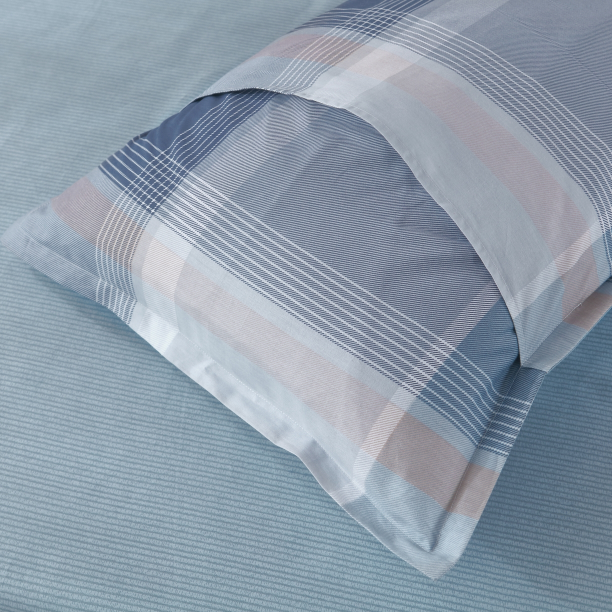 91家纺网 家纺一手货源 找家纺 雅绅阁 13372全棉学生宿舍纯棉三六件套全棉三件套源头工厂常年有货 奔放