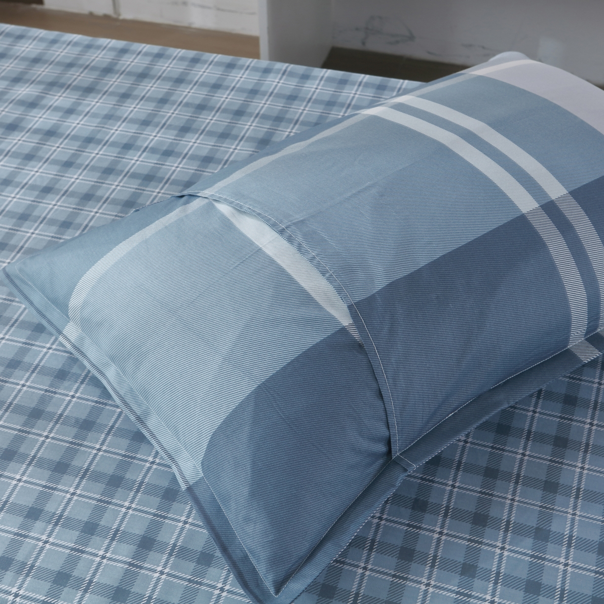 91家纺网 家纺一手货源 找家纺 雅绅阁 13372全棉学生宿舍纯棉三六件套全棉三件套源头工厂常年有货 炫酷