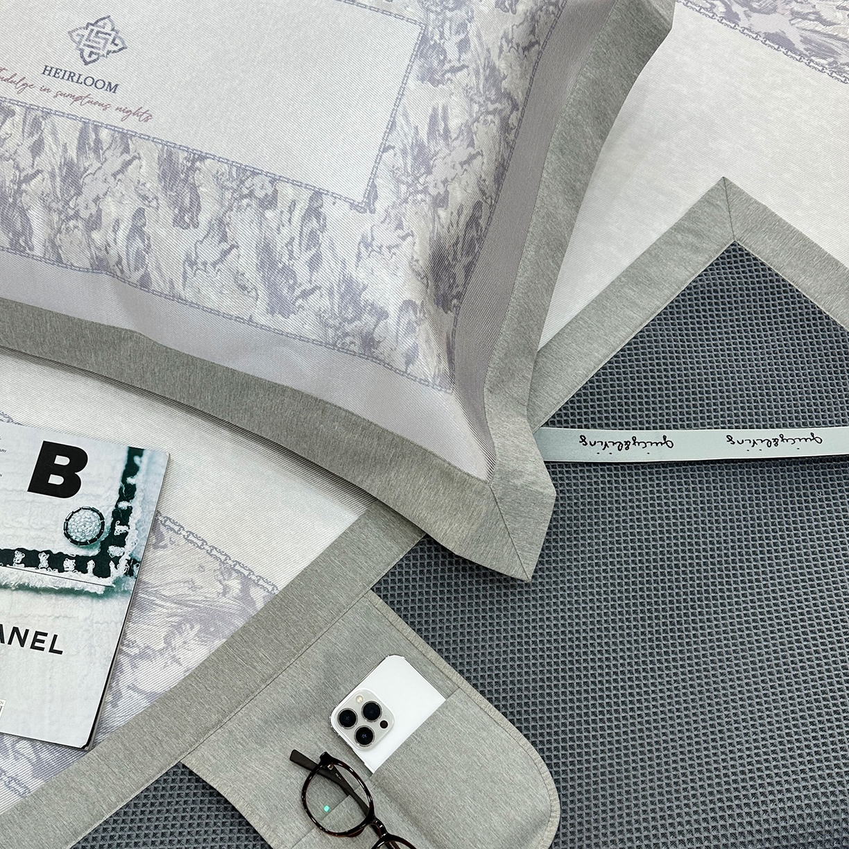 91家纺网 家纺一手货源 找家纺 JUICY 橘滋家纺 2026年夏日新款高端简约意式轻奢数码冰丝席凉席 平席款-流云石琥珀-紫烟