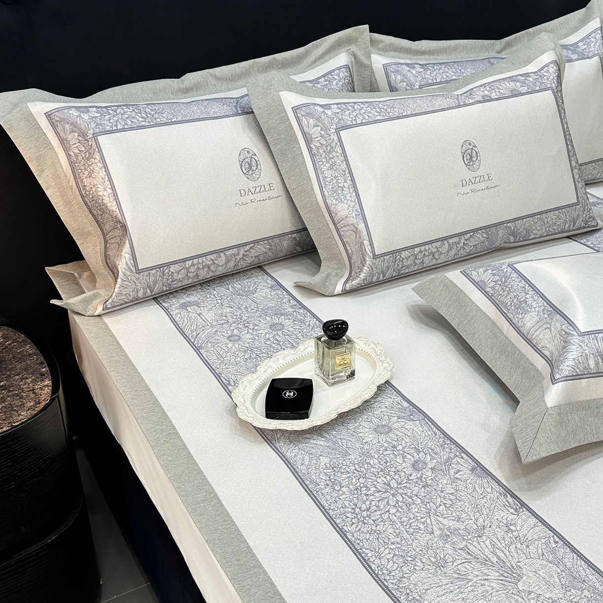 91家纺网 家纺一手货源 找家纺 JUICY 橘滋家纺 2026年夏日新款高端简约意式轻奢数码冰丝席凉席 平席款-莫奈花园