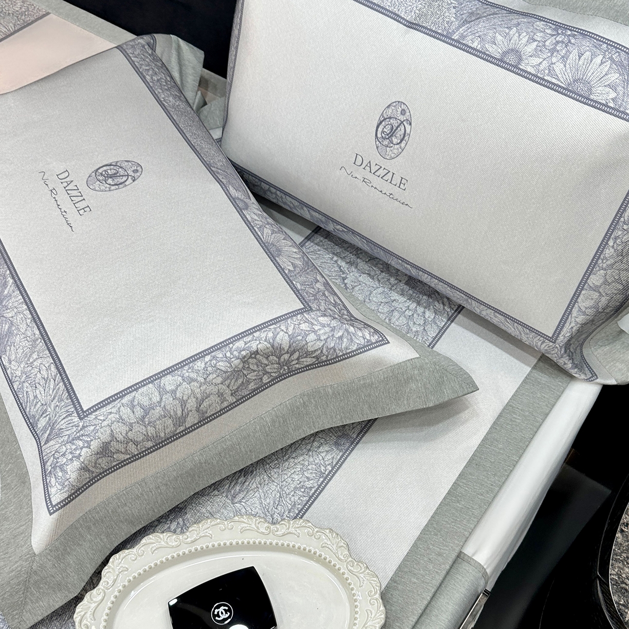 91家纺网 家纺一手货源 找家纺 JUICY 橘滋家纺 2026年夏日新款高端简约意式轻奢数码冰丝席凉席 平席款-莫奈花园