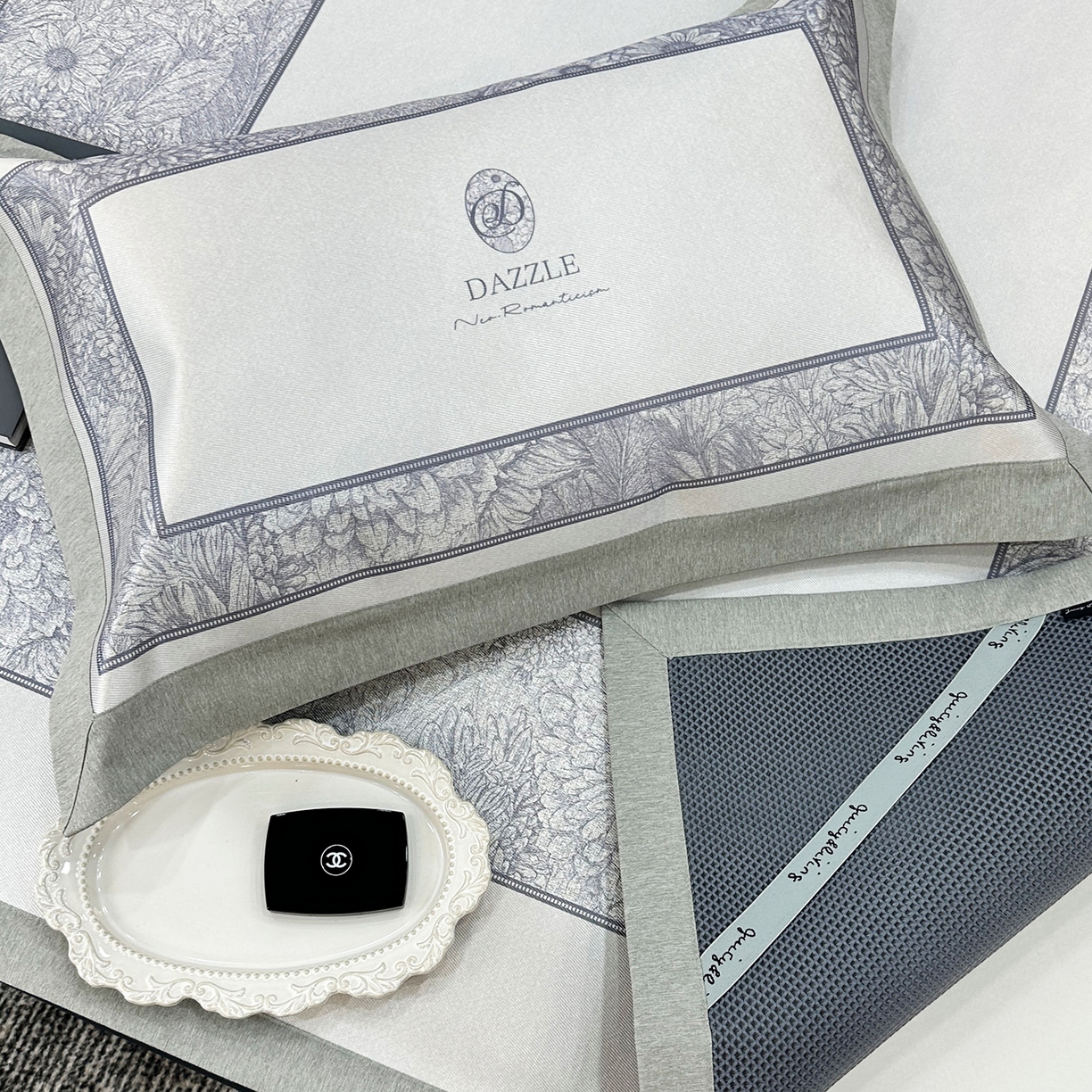 91家纺网 家纺一手货源 找家纺 JUICY 橘滋家纺 2026年夏日新款高端简约意式轻奢数码冰丝席凉席 平席款-莫奈花园