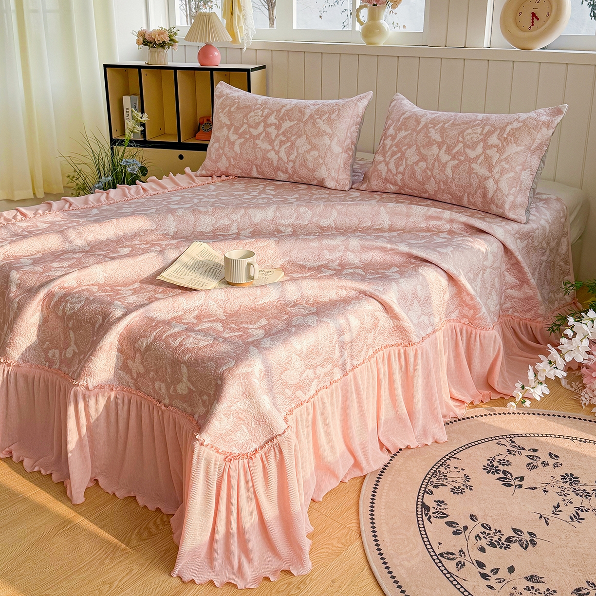 91家纺网 家纺一手货源 找家纺 女子家纺 2026新款A类凉豆豆凉感双面提花床裙款凉席席子-蝶舞花间系列 蝶舞花间-柔和粉