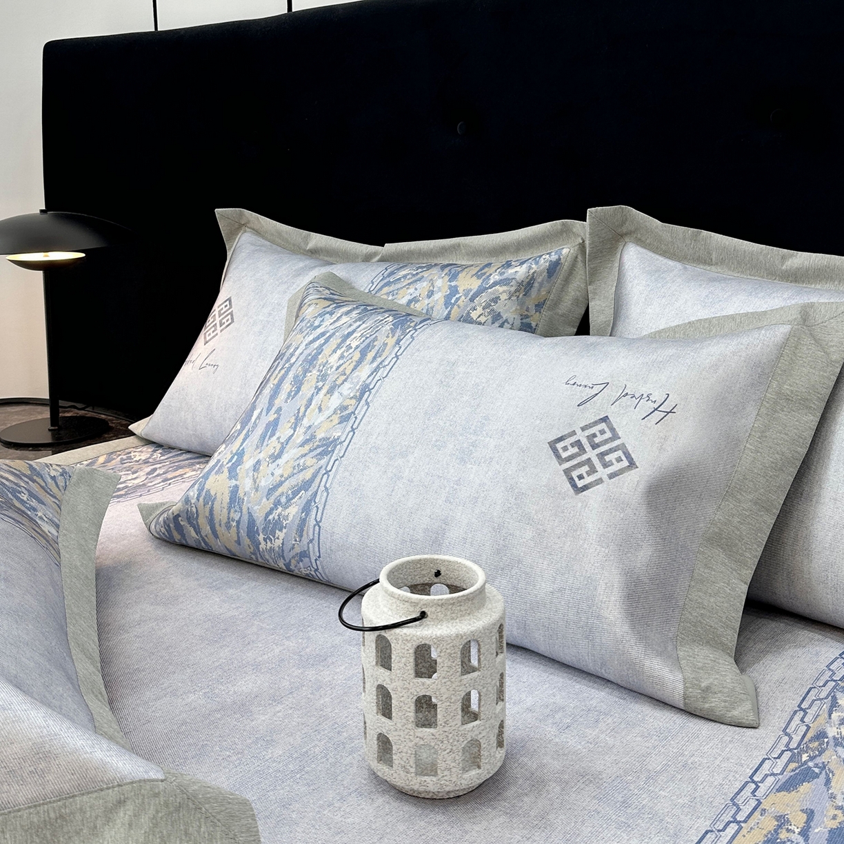 91家纺网 家纺一手货源 找家纺 JUICY 橘滋家纺 2026年夏日新款高端简约意式轻奢数码冰丝席凉席 平席款-午夜深蓝