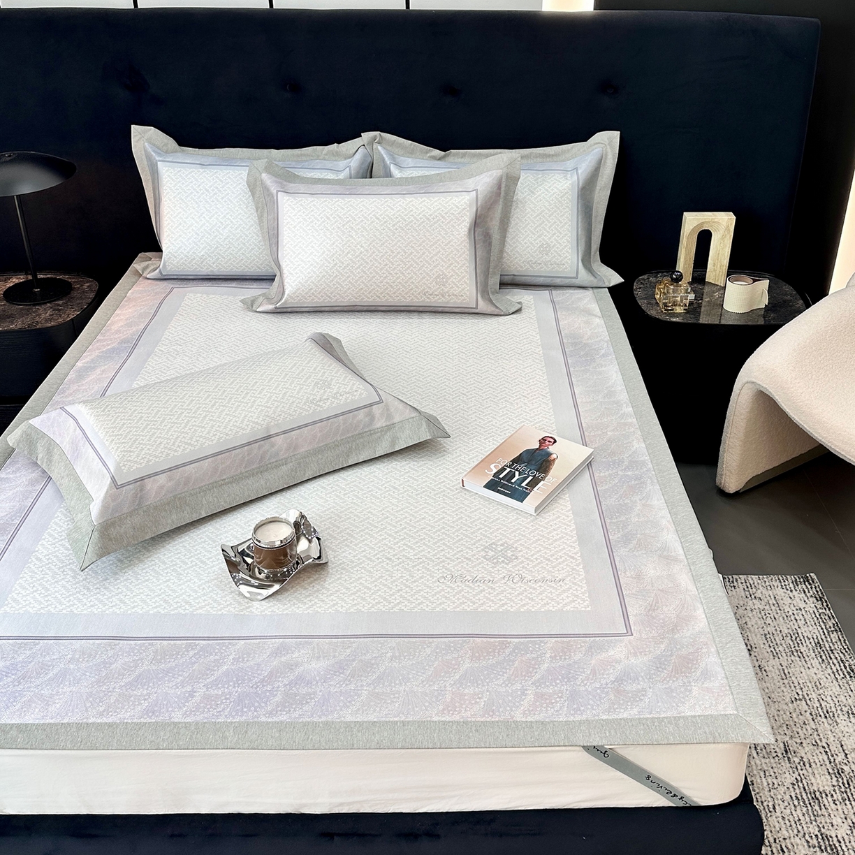 91家纺网 家纺一手货源 找家纺 JUICY 橘滋家纺 2026年夏日新款高端简约意式轻奢数码冰丝席凉席 平席款-星夜秩序-贝母紫