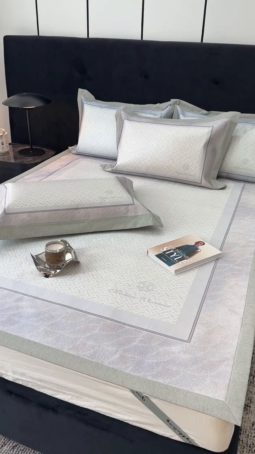 91家纺网 家纺一手货源 找家纺 JUICY 橘滋家纺 2026年夏日新款高端简约意式轻奢数码冰丝席凉席 平席款-星夜秩序-贝母紫