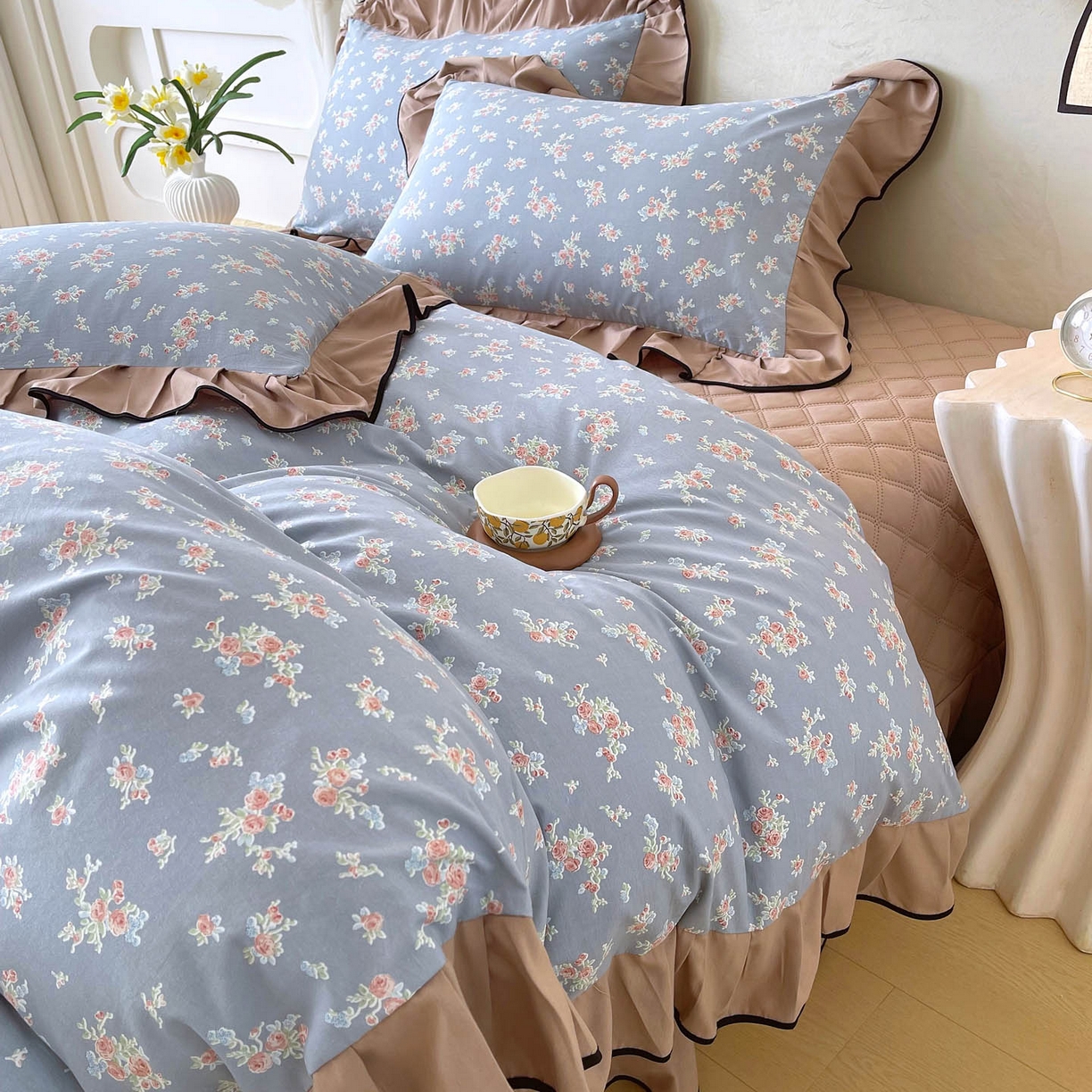 91家纺网 家纺一手货源 找家纺 慕希家纺 2026新款花边床盖四件套 椿庭怀蓝