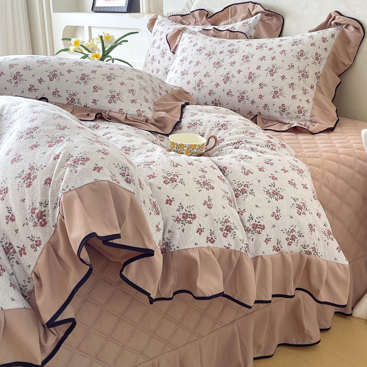 91家纺网 家纺一手货源 找家纺 慕希家纺 2026新款花边床盖四件套 丹枫白露