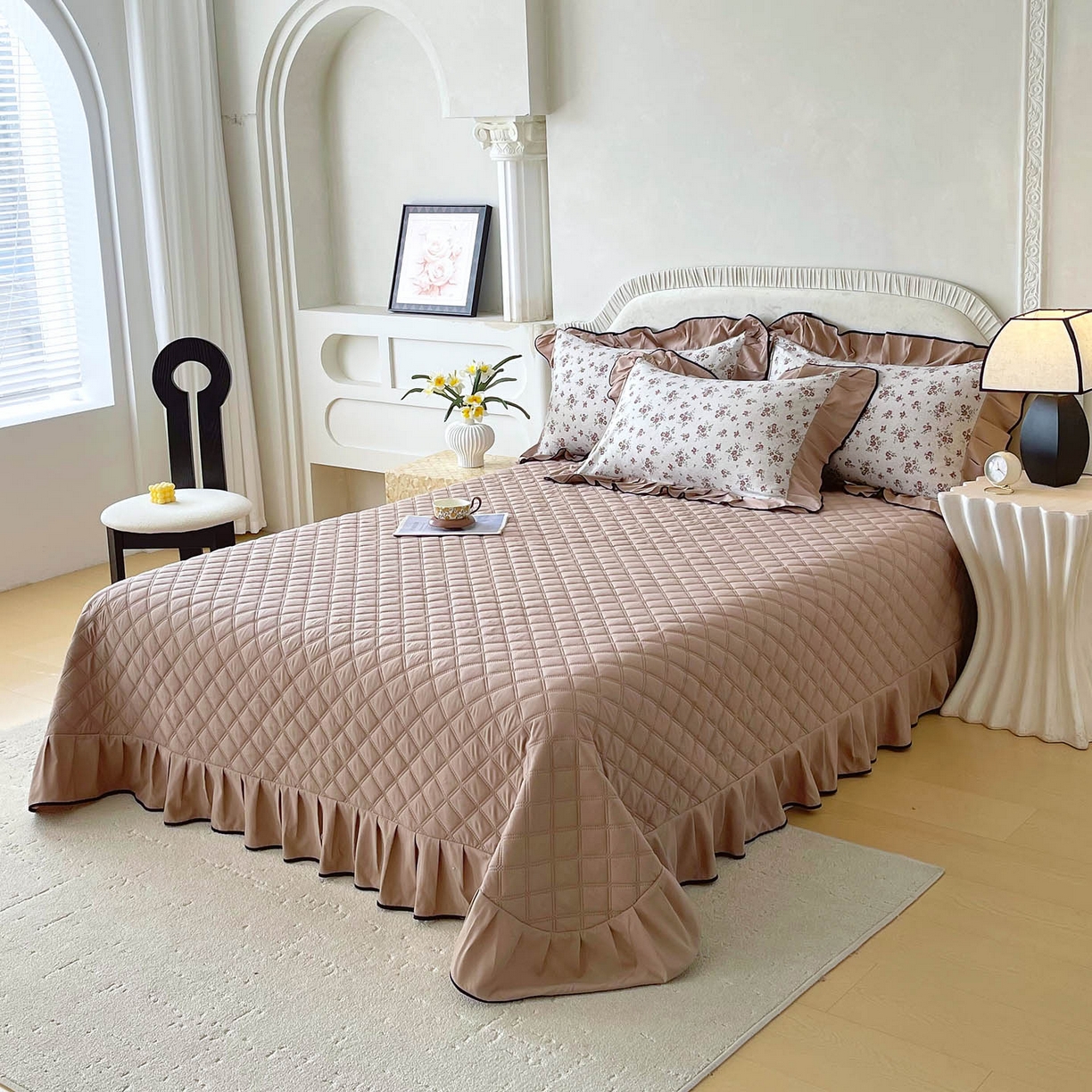 91家纺网 家纺一手货源 找家纺 慕希家纺 2026新款花边床盖四件套 丹枫白露