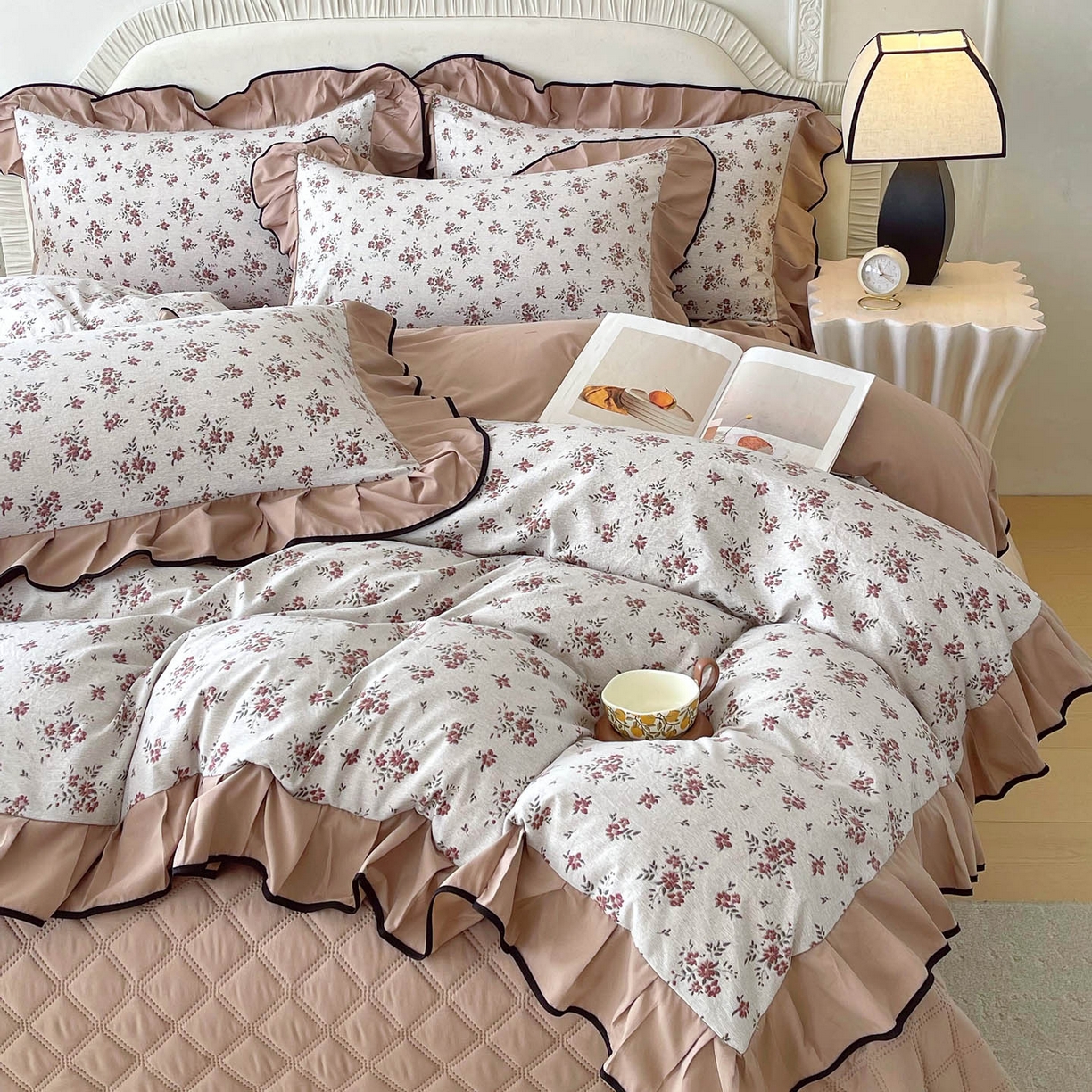 91家纺网 家纺一手货源 找家纺 慕希家纺 2026新款花边床盖四件套 丹枫白露