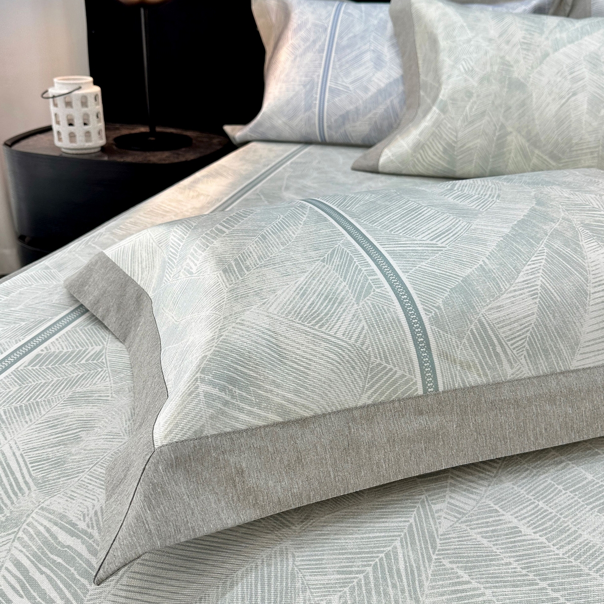 91家纺网 家纺一手货源 找家纺 JUICY 橘滋家纺 2026年夏日新款高端简约意式轻奢数码冰丝席凉席 床笠款-翡翠拓片-绿