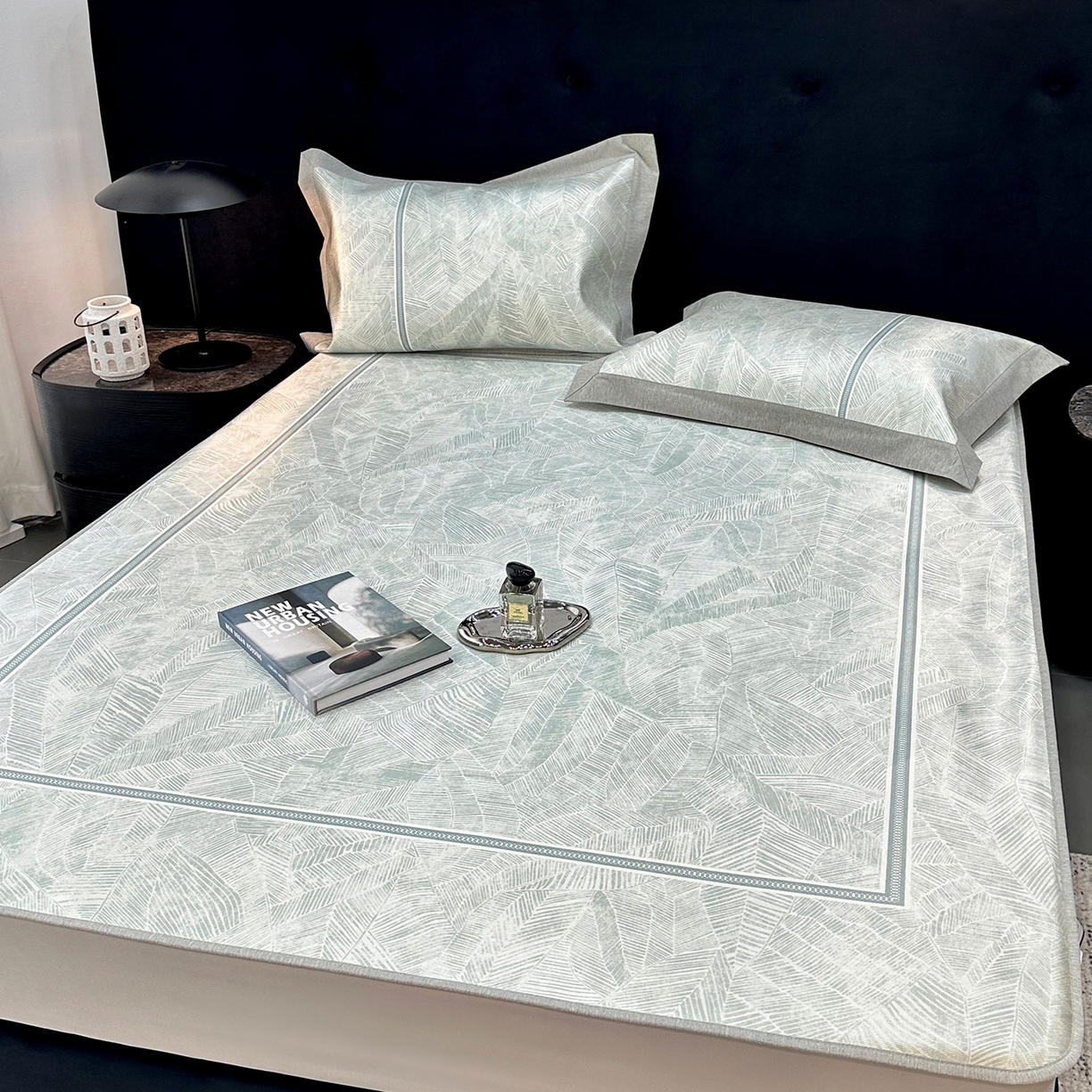 91家纺网 家纺一手货源 找家纺 JUICY 橘滋家纺 2026年夏日新款高端简约意式轻奢数码冰丝席凉席 床笠款-翡翠拓片-绿