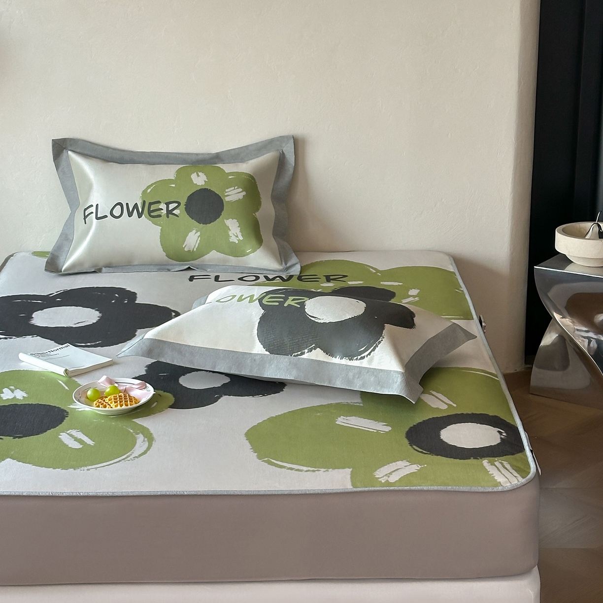 91家纺网 家纺一手货源 找家纺 JUICY 橘滋家纺 2026年夏日新款高端简约意式轻奢数码冰丝席凉席 床笠款-黑茶