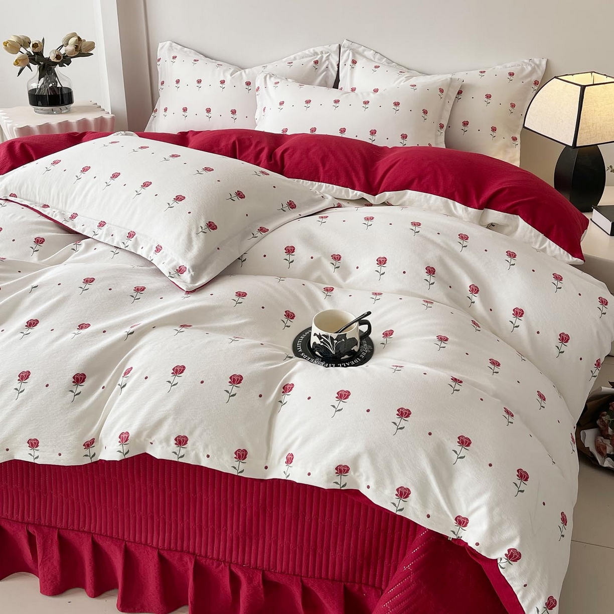 91家纺网 家纺一手货源 找家纺 慕希家纺 2026新款皱皱水洗棉床盖款四件套 卡地亚-红