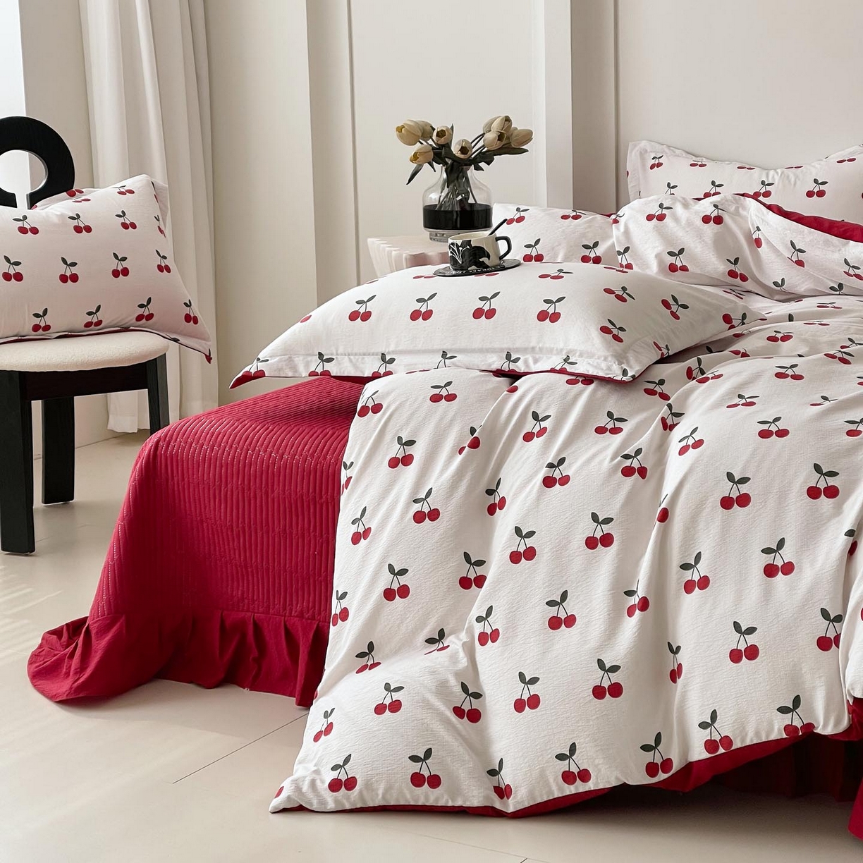 91家纺网 家纺一手货源 找家纺 慕希家纺 2026新款皱皱水洗棉床盖款四件套 樱桃蜜语