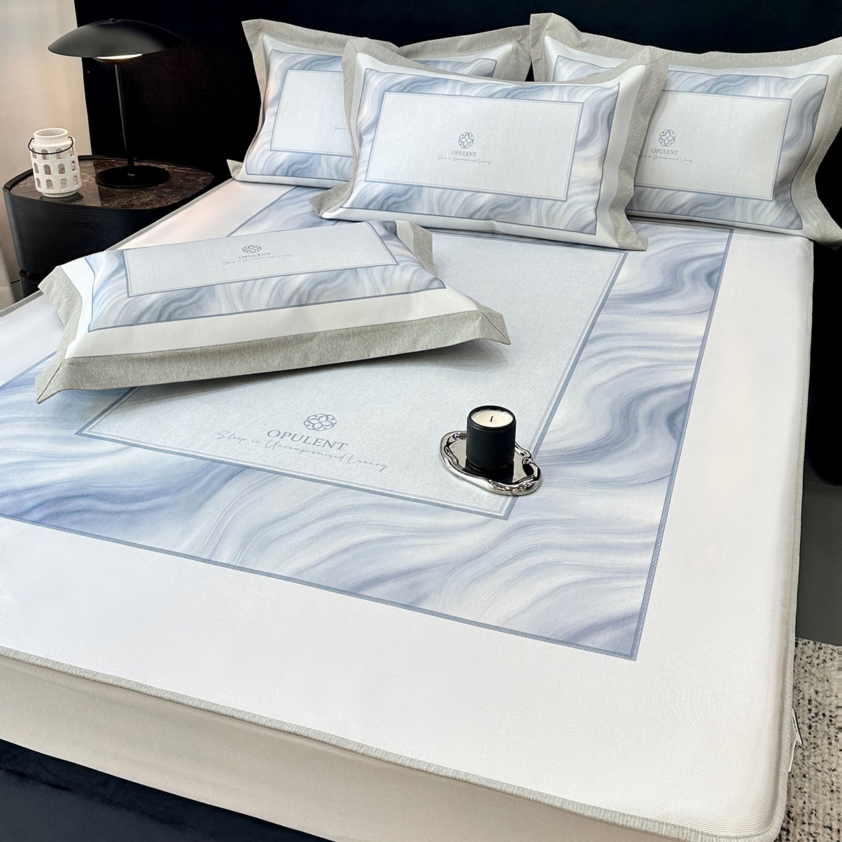 91家纺网 家纺一手货源 找家纺 JUICY 橘滋家纺 2026年夏日新款高端简约意式轻奢数码冰丝席凉席 床笠款-克莱因蓝的海