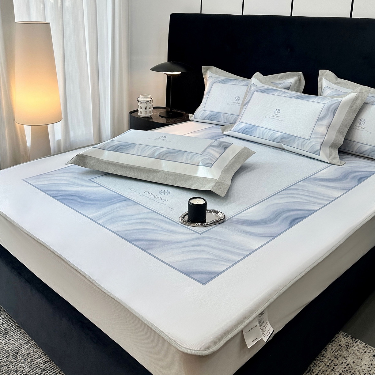 91家纺网 家纺一手货源 找家纺 JUICY 橘滋家纺 2026年夏日新款高端简约意式轻奢数码冰丝席凉席 床笠款-克莱因蓝的海