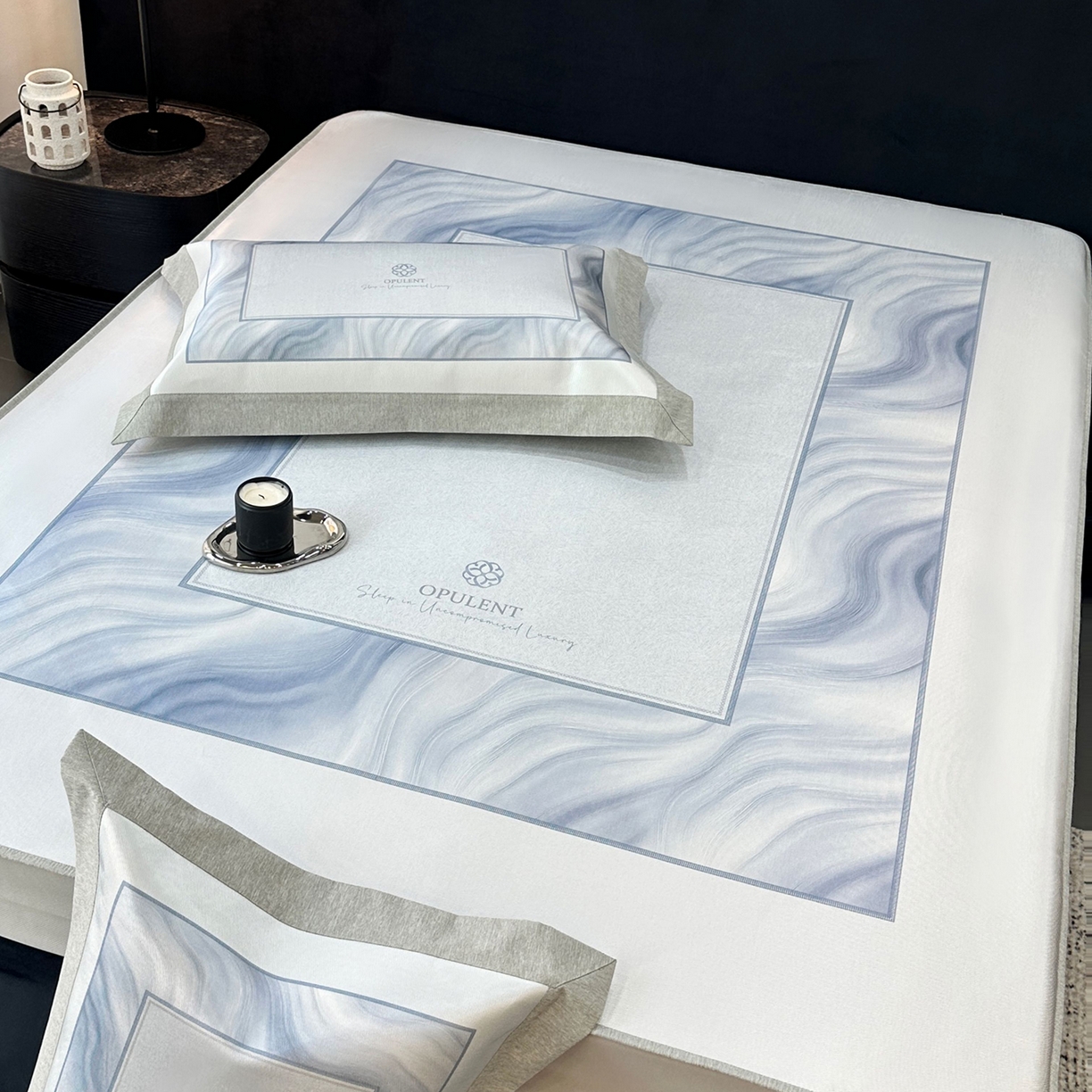 91家纺网 家纺一手货源 找家纺 JUICY 橘滋家纺 2026年夏日新款高端简约意式轻奢数码冰丝席凉席 床笠款-克莱因蓝的海