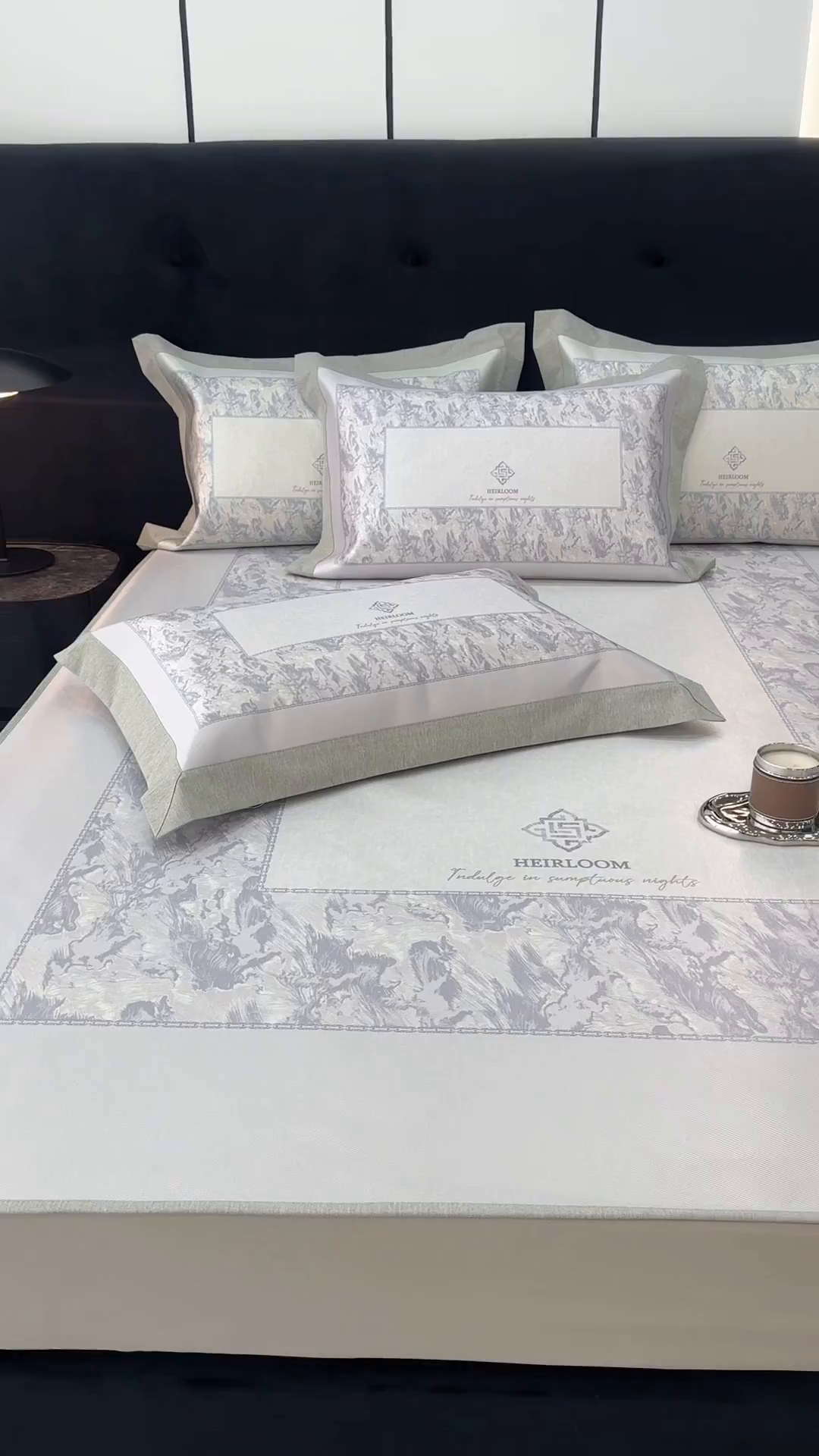 91家纺网 家纺一手货源 找家纺 JUICY 橘滋家纺 2026年夏日新款高端简约意式轻奢数码冰丝席凉席 床笠款-流云石琥珀-紫烟