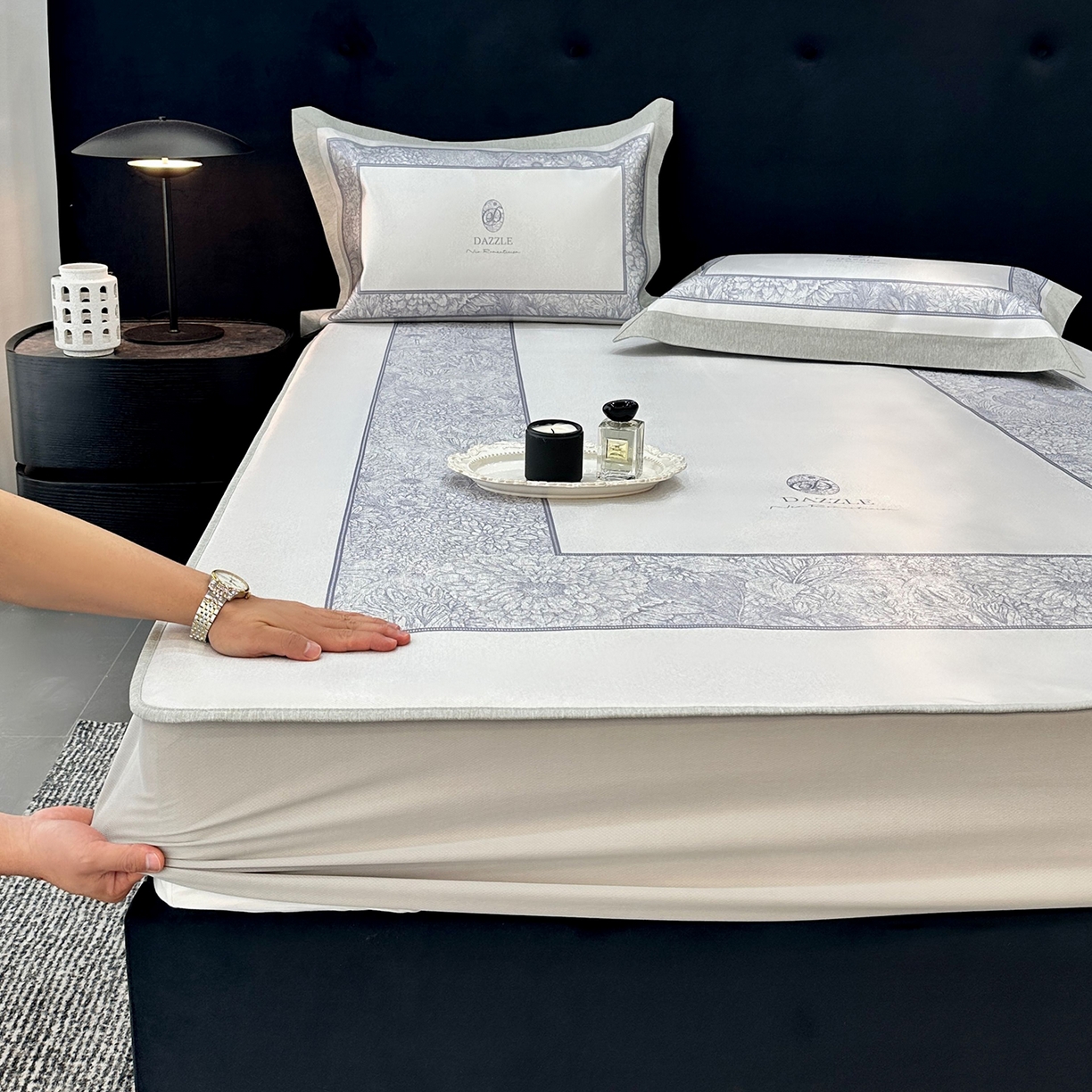 91家纺网 家纺一手货源 找家纺 JUICY 橘滋家纺 2026年夏日新款高端简约意式轻奢数码冰丝席凉席 床笠款-莫奈花园