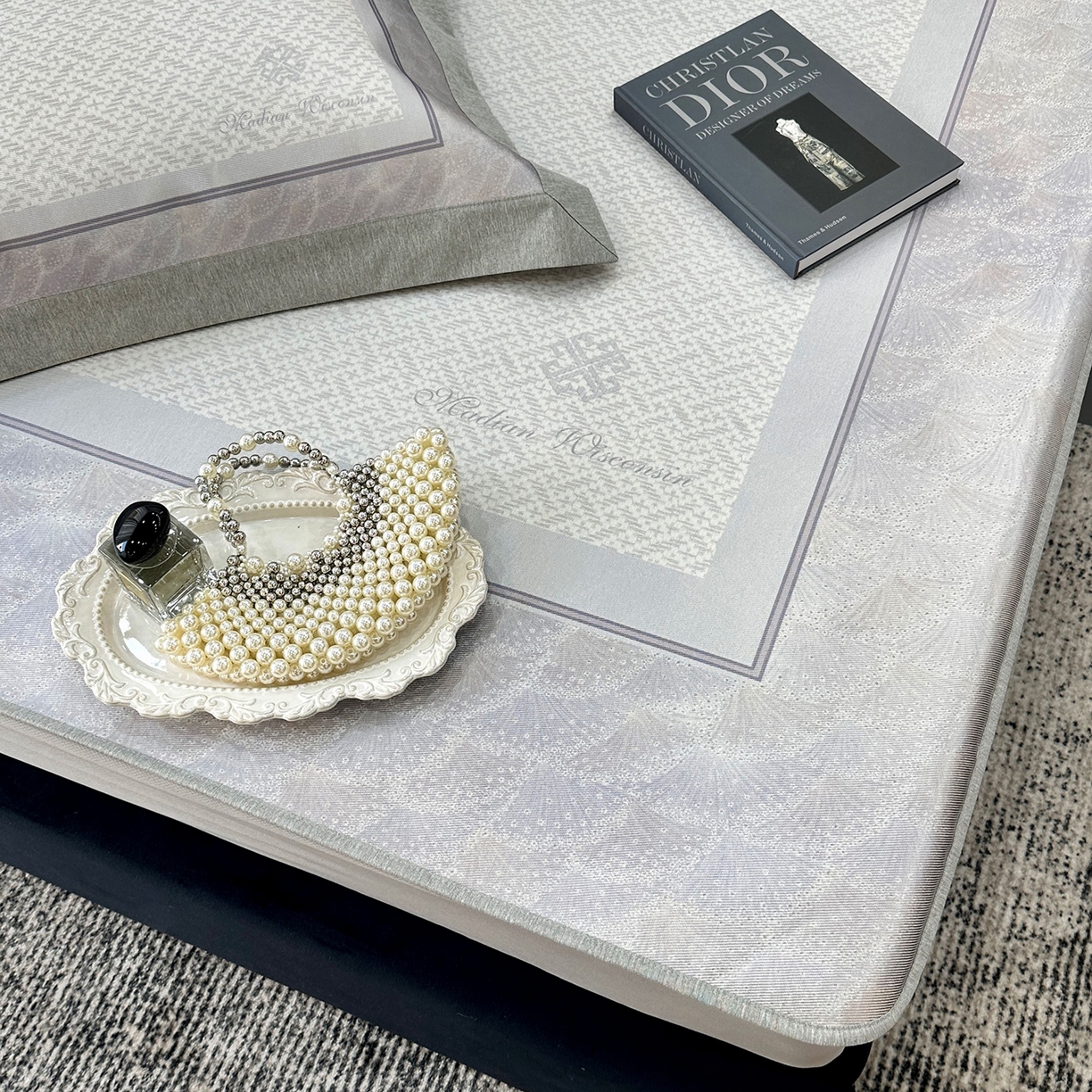 91家纺网 家纺一手货源 找家纺 JUICY 橘滋家纺 2026年夏日新款高端简约意式轻奢数码冰丝席凉席 床笠款-星夜秩序-贝母紫