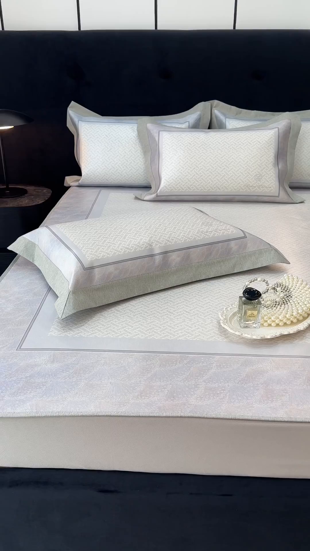 91家纺网 家纺一手货源 找家纺 JUICY 橘滋家纺 2026年夏日新款高端简约意式轻奢数码冰丝席凉席 床笠款-星夜秩序-贝母紫