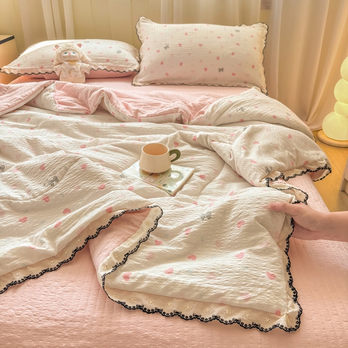 91家纺网 家纺一手货源 找家纺 慕希家纺 2026新款云感泡芙棉夏被夏凉被空调被四件套 爱如星辰
