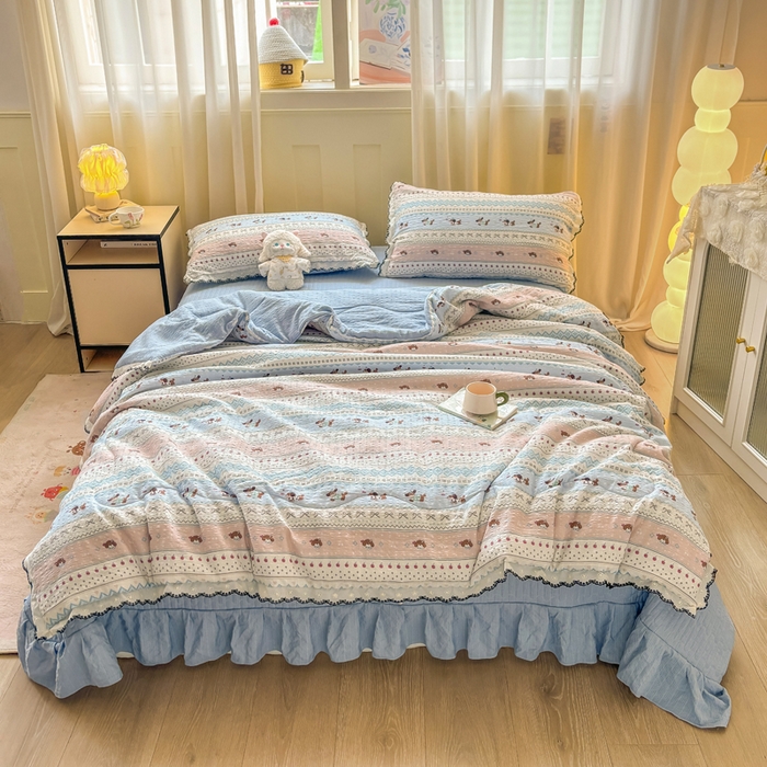 91家纺网 家纺一手货源 找家纺 慕希家纺 2026新款云感泡芙棉夏被夏凉被空调被四件套 点点腊肠狗