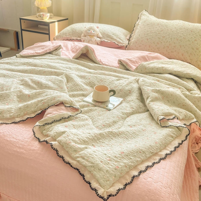 91家纺网 家纺一手货源 找家纺 慕希家纺 2026新款云感泡芙棉夏被夏凉被空调被四件套 清新物语