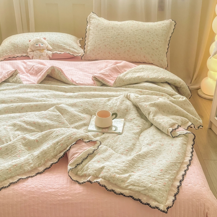 91家纺网 家纺一手货源 找家纺 慕希家纺 2026新款云感泡芙棉夏被夏凉被空调被四件套 清新物语