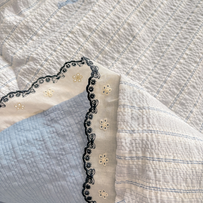 91家纺网 家纺一手货源 找家纺 慕希家纺 2026新款云感泡芙棉夏被夏凉被空调被四件套 相思蓝韵