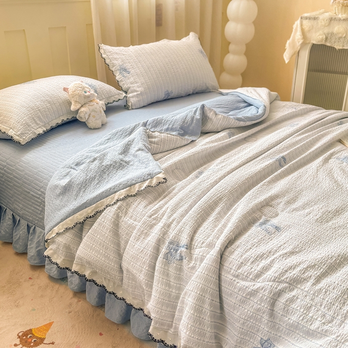 91家纺网 家纺一手货源 找家纺 慕希家纺 2026新款云感泡芙棉夏被夏凉被空调被四件套 相思蓝韵