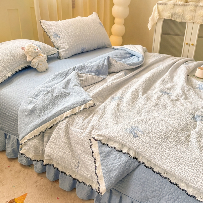 91家纺网 家纺一手货源 找家纺 慕希家纺 2026新款云感泡芙棉夏被夏凉被空调被四件套 相思蓝韵