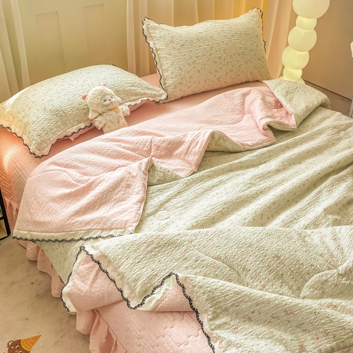 91家纺网 家纺一手货源 找家纺 慕希家纺 2026新款云感泡芙棉夏被夏凉被空调被四件套 清新物语