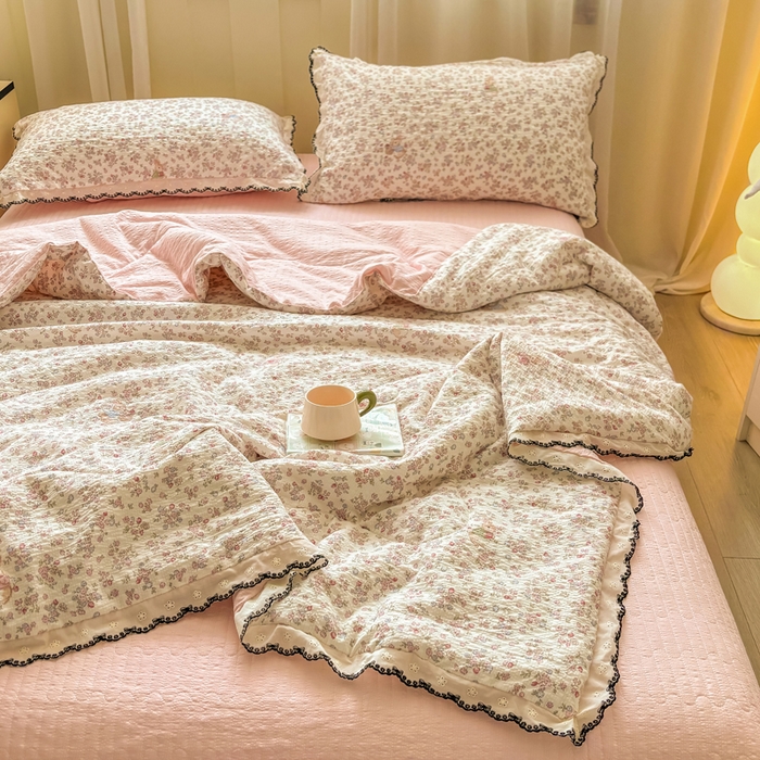 91家纺网 家纺一手货源 找家纺 慕希家纺 2026新款云感泡芙棉夏被夏凉被空调被四件套 甜梦兔