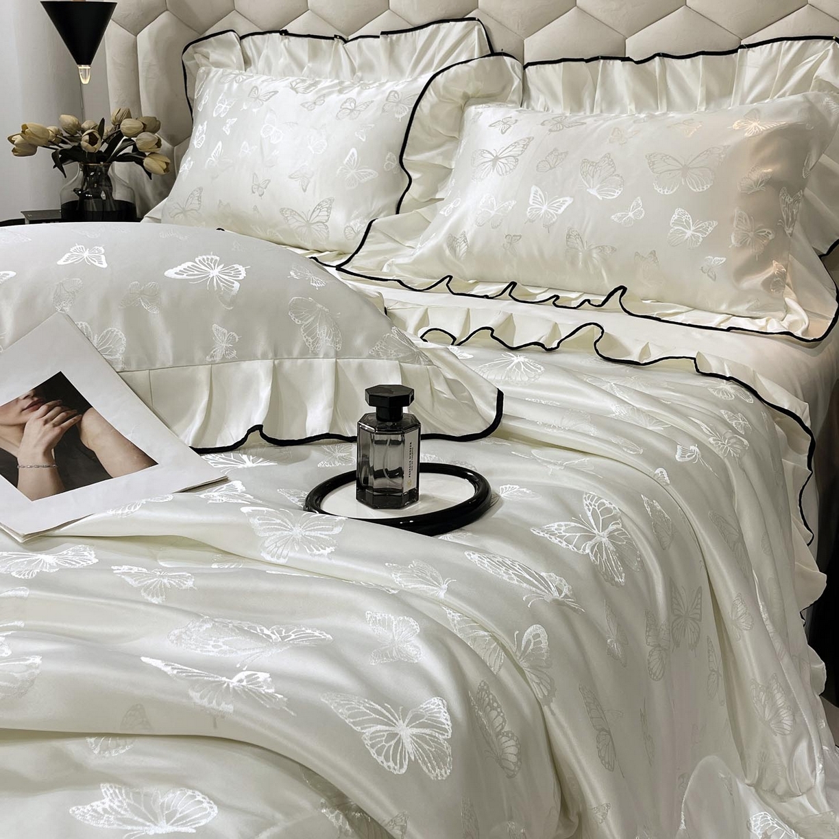 91家纺网 家纺一手货源 找家纺 慕希家纺 2026新款水洗真丝提花夏被夏凉被空调被-蝶序系列 蝶序-霜白