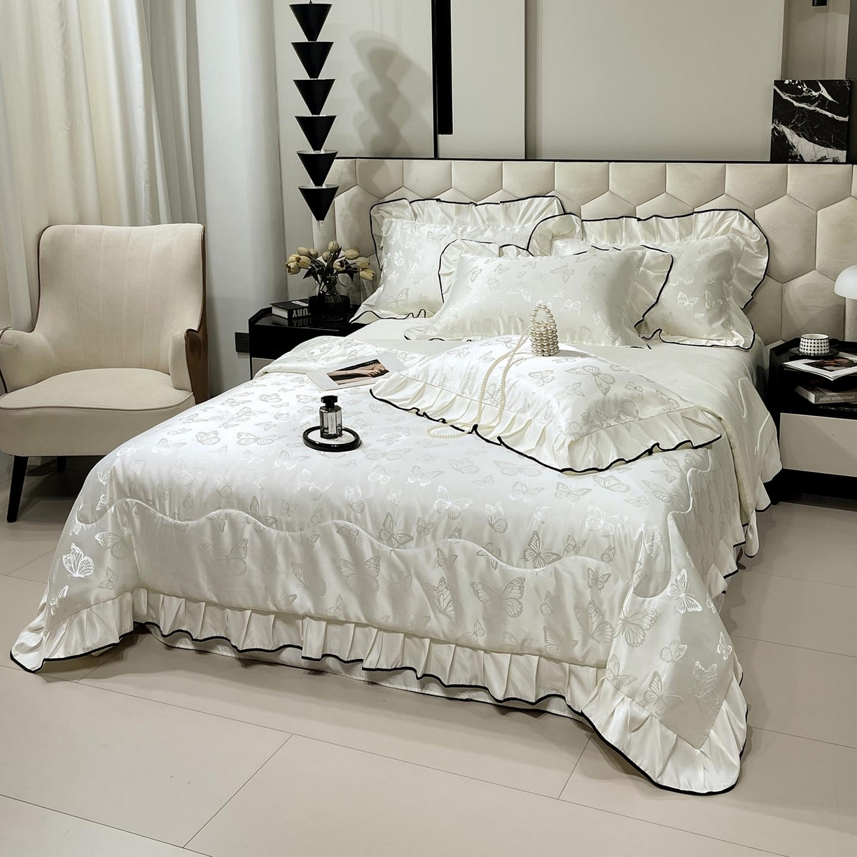 91家纺网 家纺一手货源 找家纺 慕希家纺 2026新款水洗真丝提花夏被夏凉被空调被-蝶序系列 蝶序-霜白