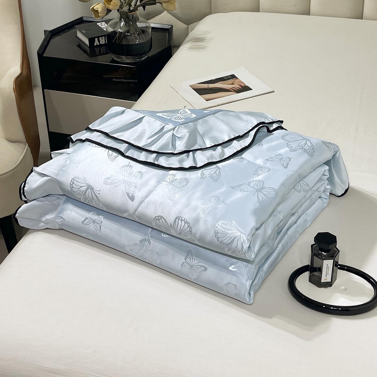 91家纺网 家纺一手货源 找家纺 慕希家纺 2026新款水洗真丝提花夏被夏凉被空调被-蝶序系列 蝶序-冰蓝