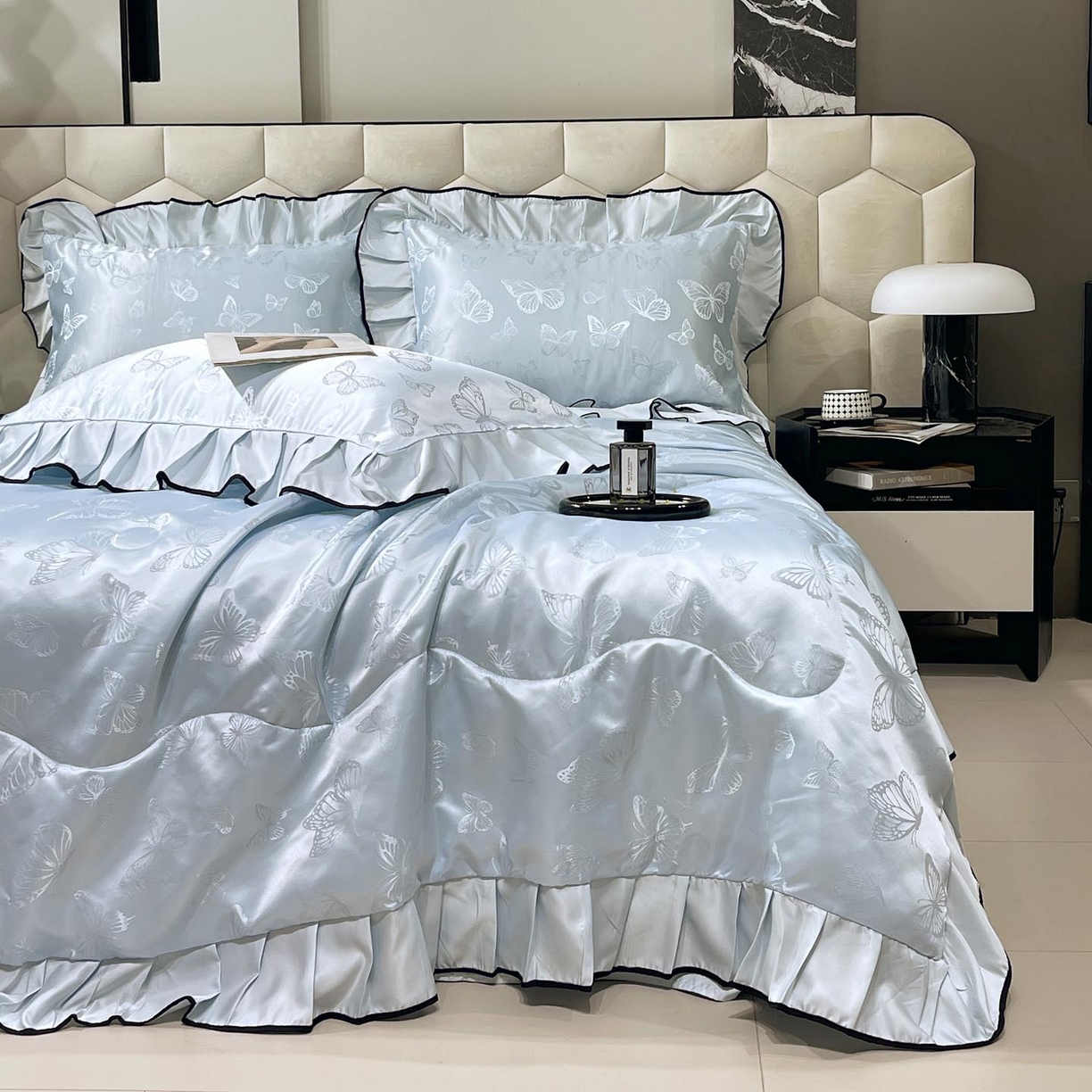 91家纺网 家纺一手货源 找家纺 慕希家纺 2026新款水洗真丝提花夏被夏凉被空调被-蝶序系列 蝶序-冰蓝