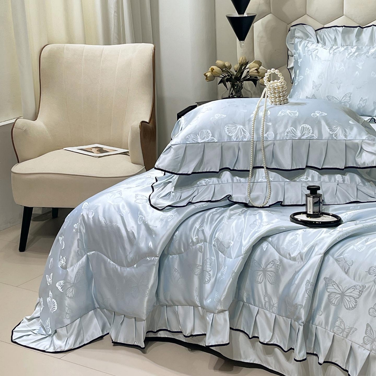 91家纺网 家纺一手货源 找家纺 慕希家纺 2026新款水洗真丝提花夏被夏凉被空调被-蝶序系列 蝶序-冰蓝