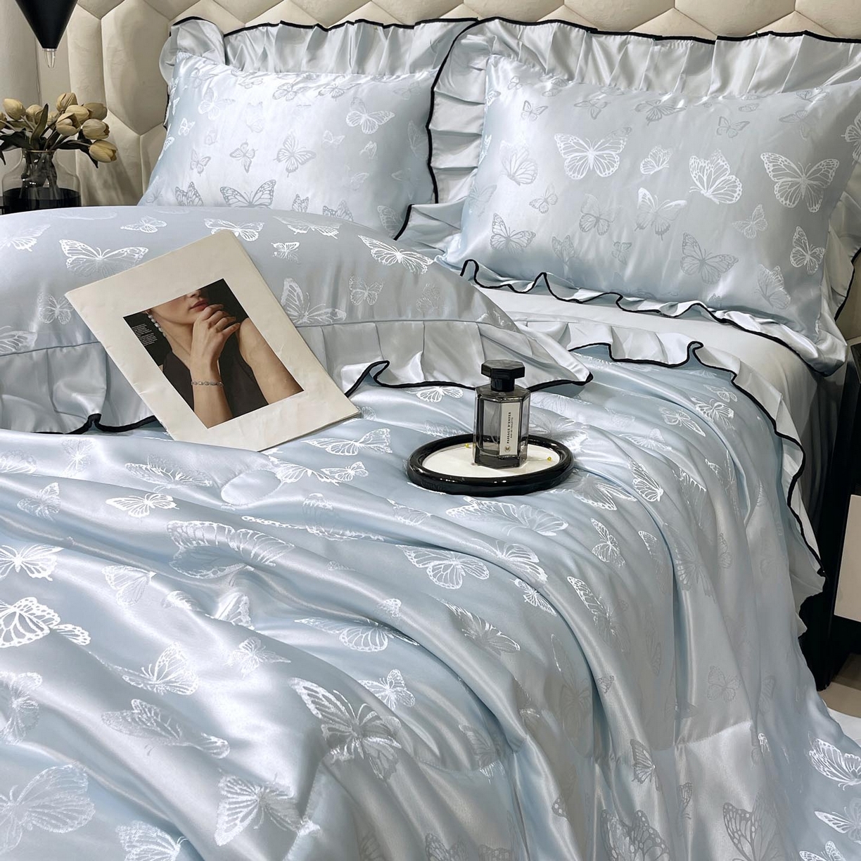 91家纺网 家纺一手货源 找家纺 慕希家纺 2026新款水洗真丝提花夏被夏凉被空调被-蝶序系列 蝶序-冰蓝